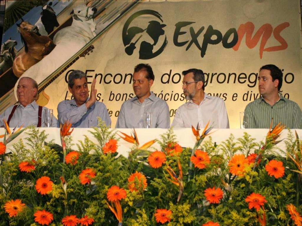 Imagem: Lúdio, André Puccinelli, Chico Maia, Valter Pereira e o deputado Marcio Fernandes