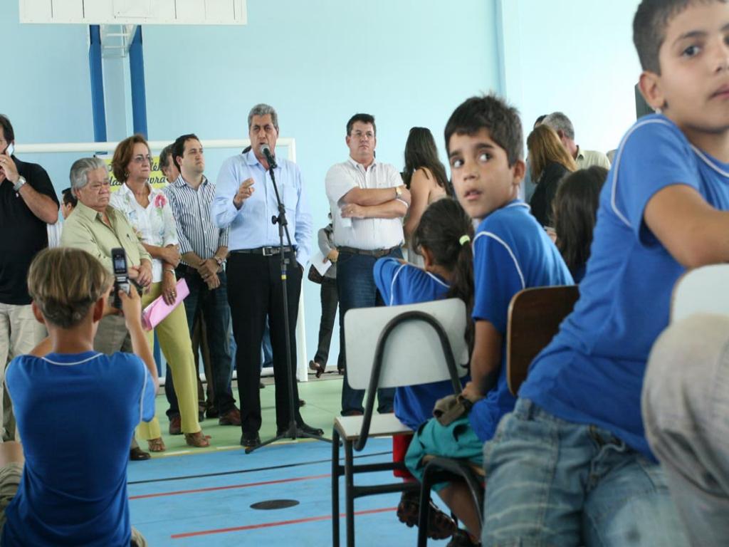 Imagem: Governador entrega reforma de escolas em Ribas do Rio Pardo