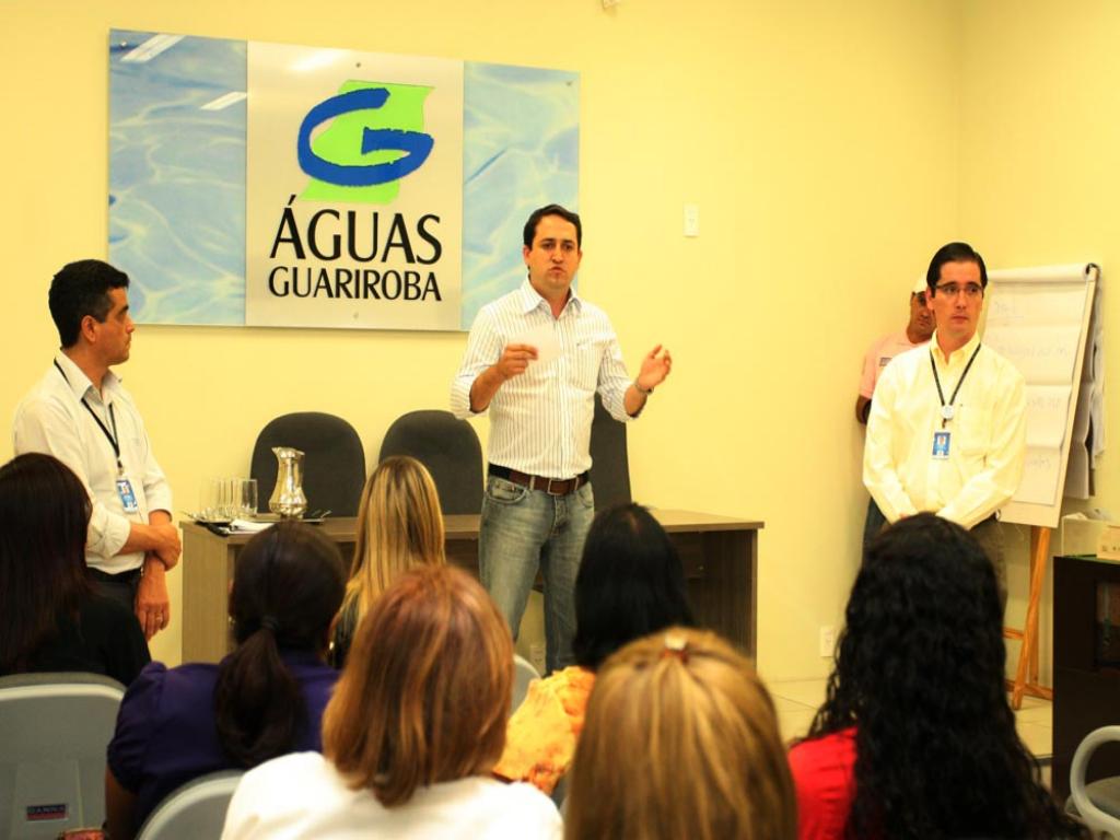 Imagem: Marcio Fernandes parabeniza Águas Guariroba e professores pelo projeto