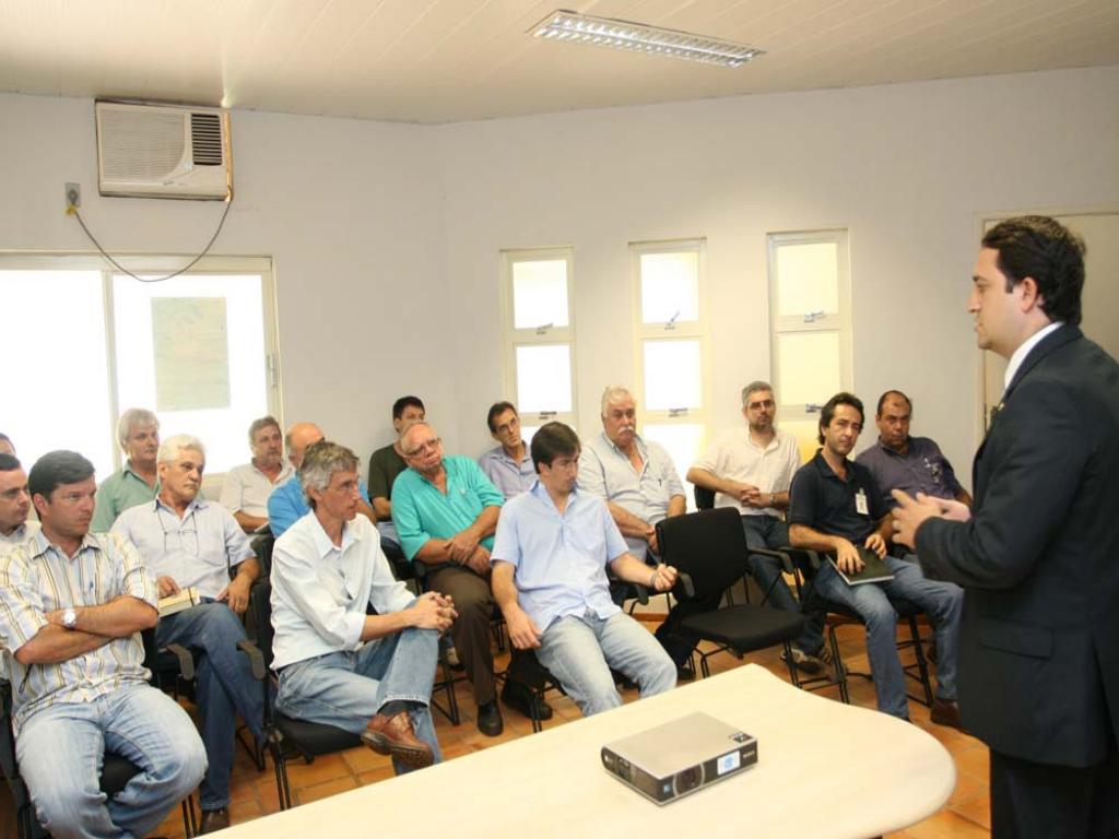 Imagem: Marcio Fernandes representou a Assembleia na reunião na Embrapa, na Capital