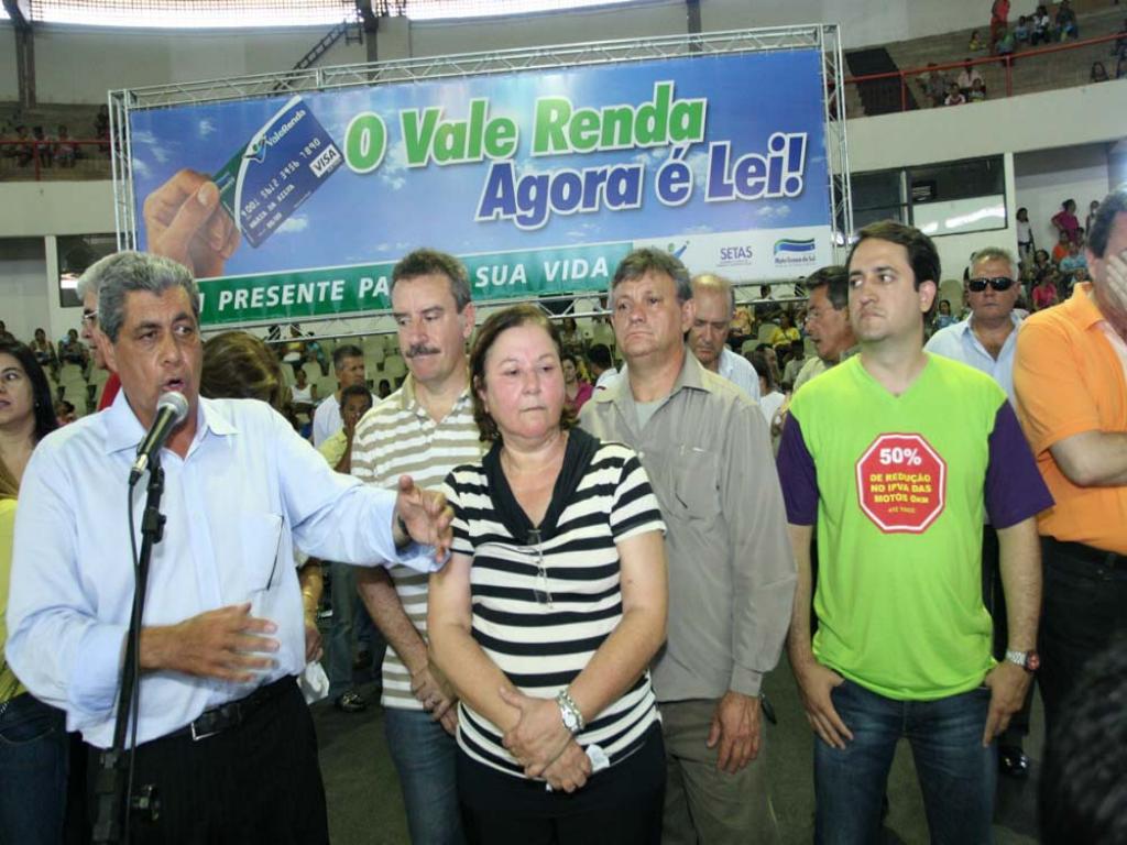 Imagem: Programa Vale Renda é transformado em lei em evento no Guanandizão