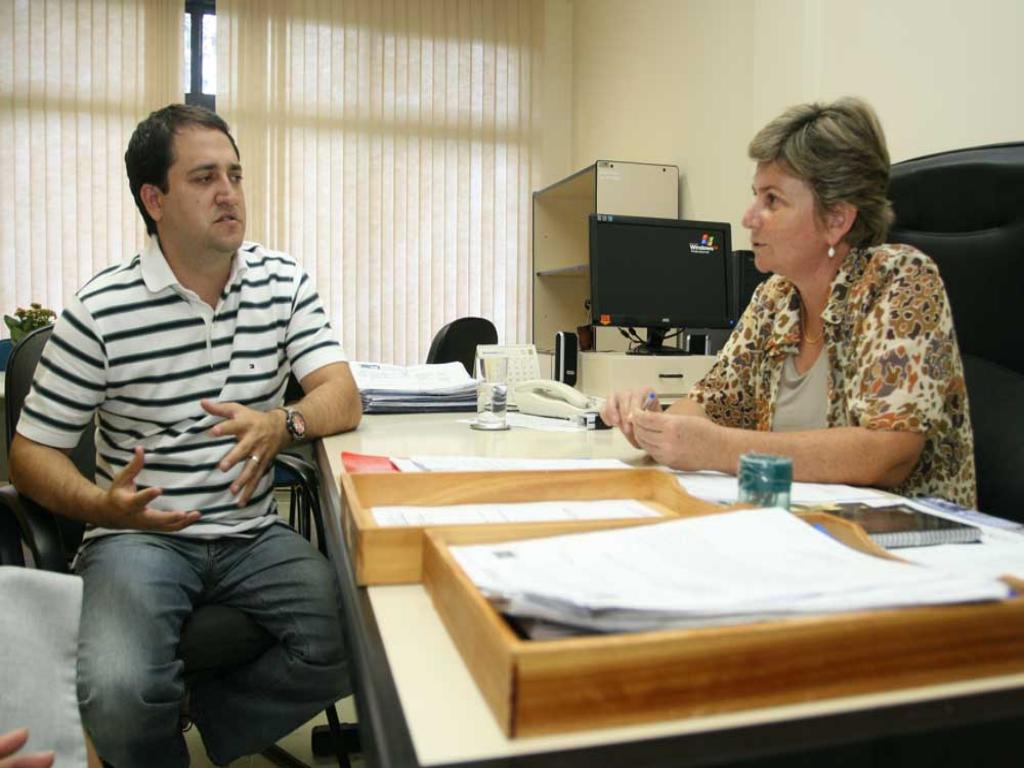 Imagem: O deputado Marcio Fernandes e Maria Cristina Carrijo 