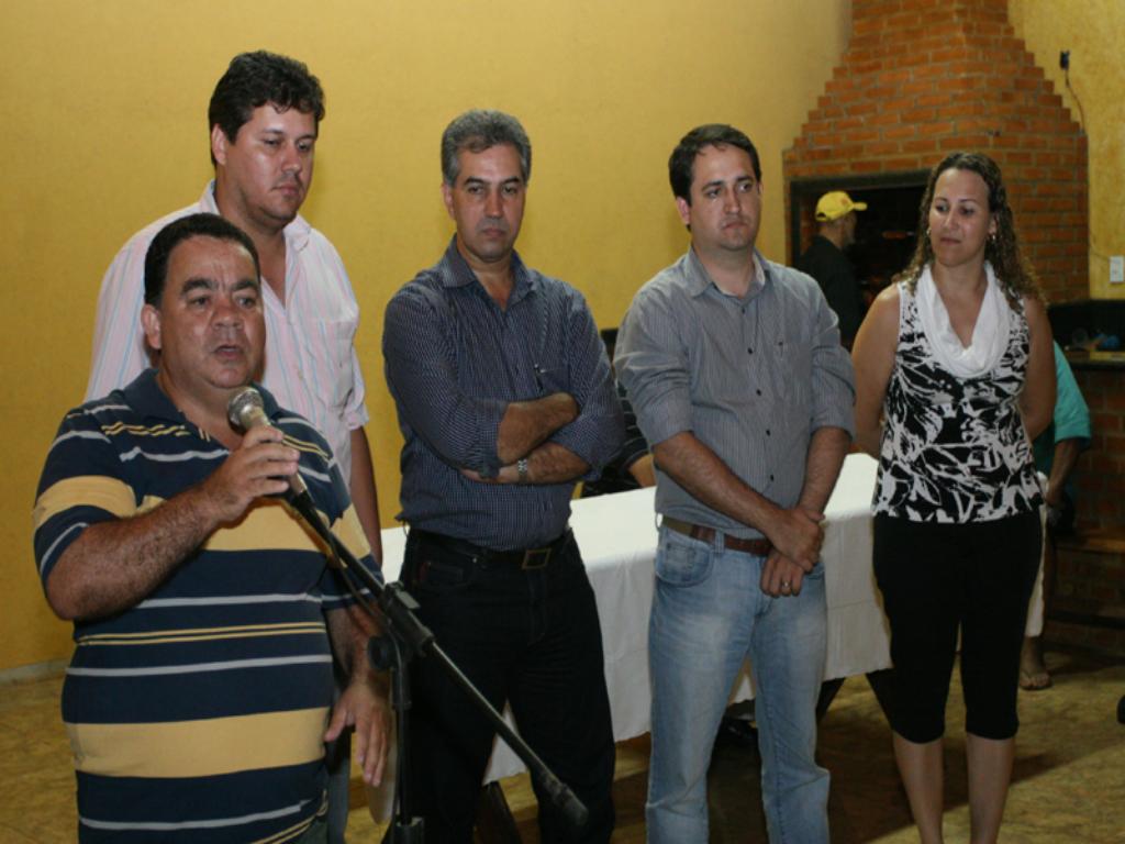Imagem: Macete durante pronunciamento, junto com Reinaldo, Marcio Fernandes e Maria