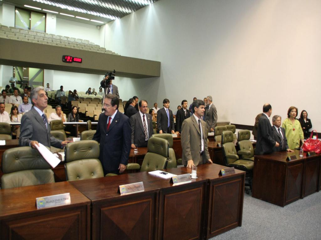 Imagem: Deputados rejeitam um e mantêm cinco vetos do governador 