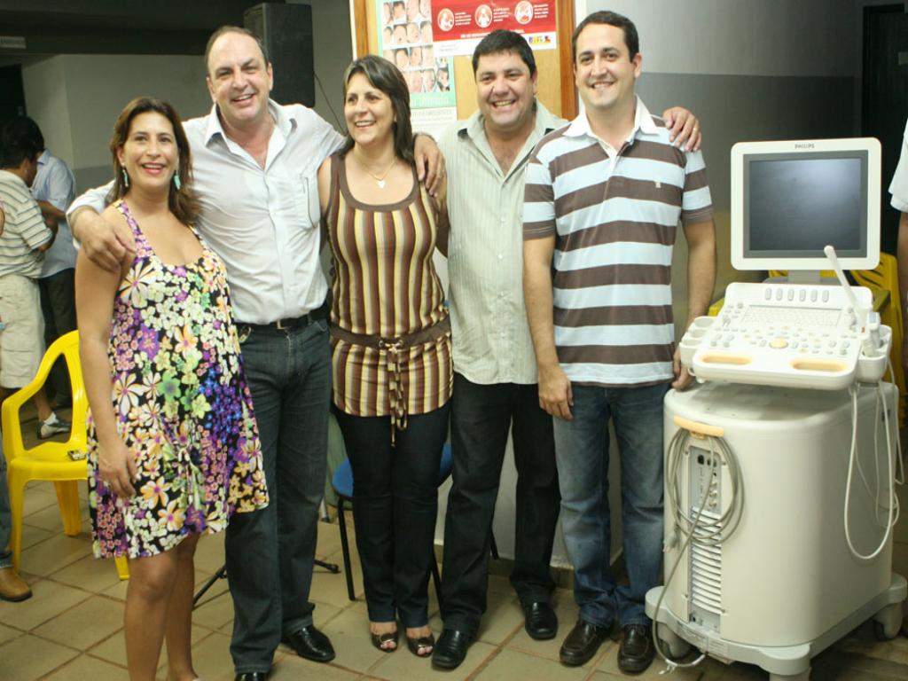 Imagem: Pref. Zé Arthur e esposa (esq.), vereadores Luíza e Josmail e o dep. Marcio Fernandes