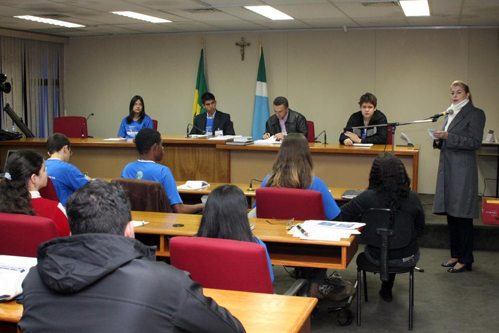 Imagem: Parlamento Jovem realiza primeria sessão ordinária