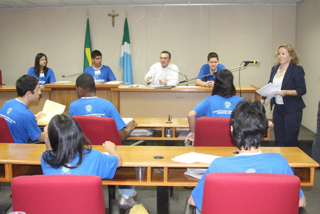 Imagem: Deputados estudantes aprovam 2 projetos de lei nesta sexta