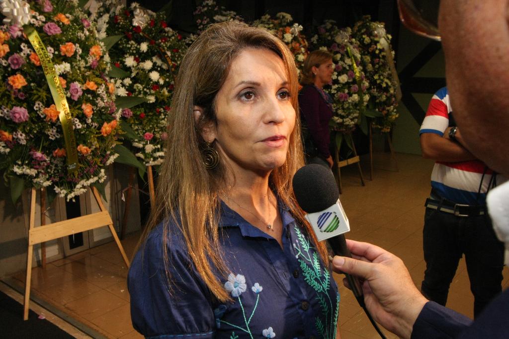 Imagem: Primeira-dama de Campo Grande, Antonieta Trad considera Celina mulher de grande inspiração.