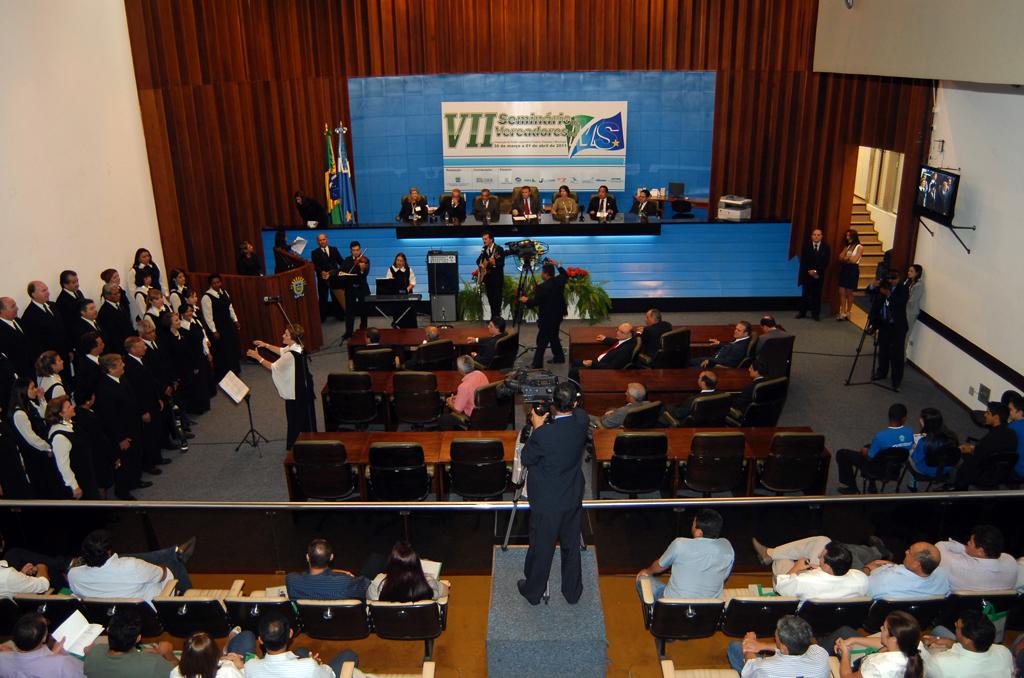 Imagem: Abertura do seminário contou com apresentação do Coral da Assembleia Legislativa.