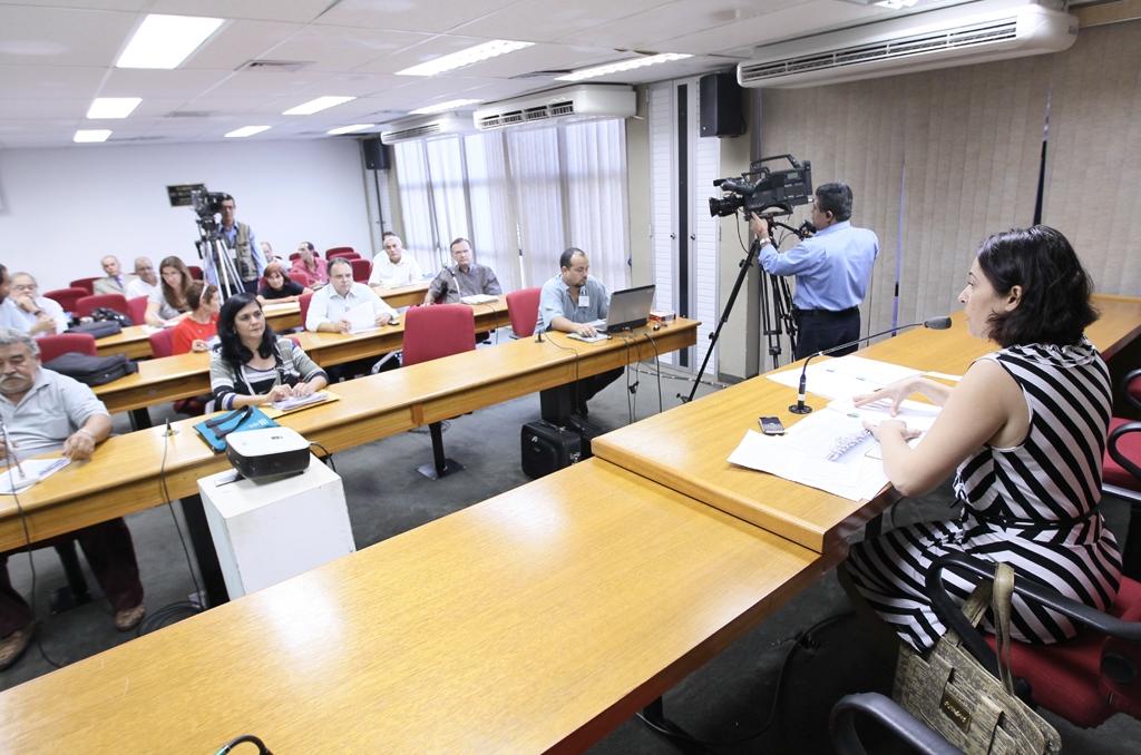 Imagem: Reunião do Conselho Estadual das Cidades de MS aconteceu no plenarinho Nelito Câmara.