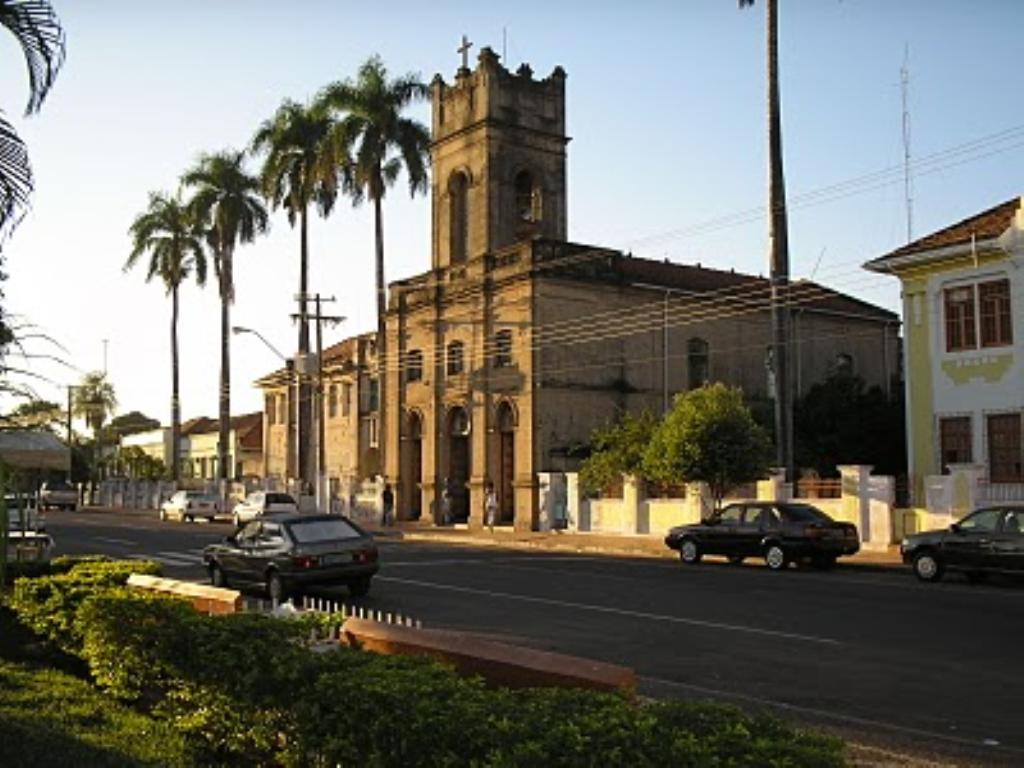 Imagem: Igreja Nossa Senhora do Carmo, um dos cartões postais de Miranda