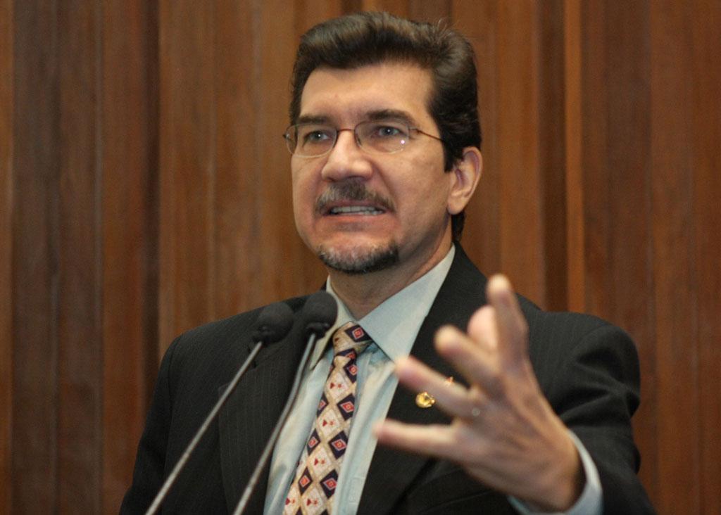 Imagem: Pela lei do deputado Pedro Kemp, empresas concessionárias de serviço público terão de oferecer pelo menos seis datas distintas para pagamento de conta