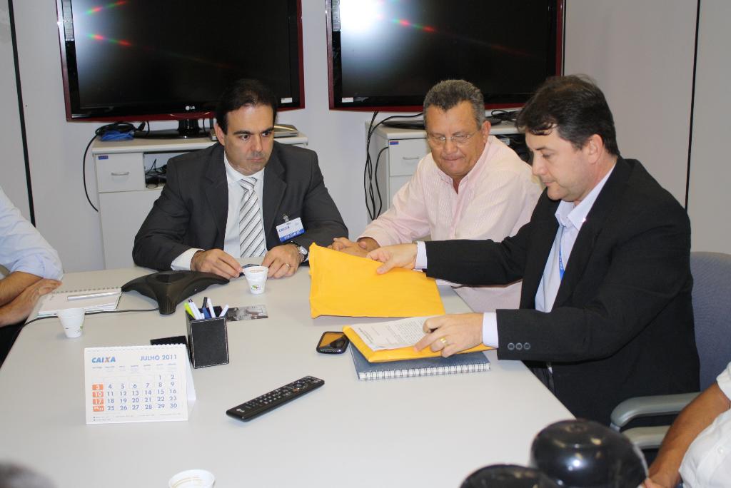 Imagem: Felipe Orro, Celso Moraes e João Batista