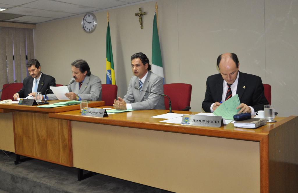 Imagem: Parlamentares aprovaram na CCJR três projetos e rejeitaram quatro.