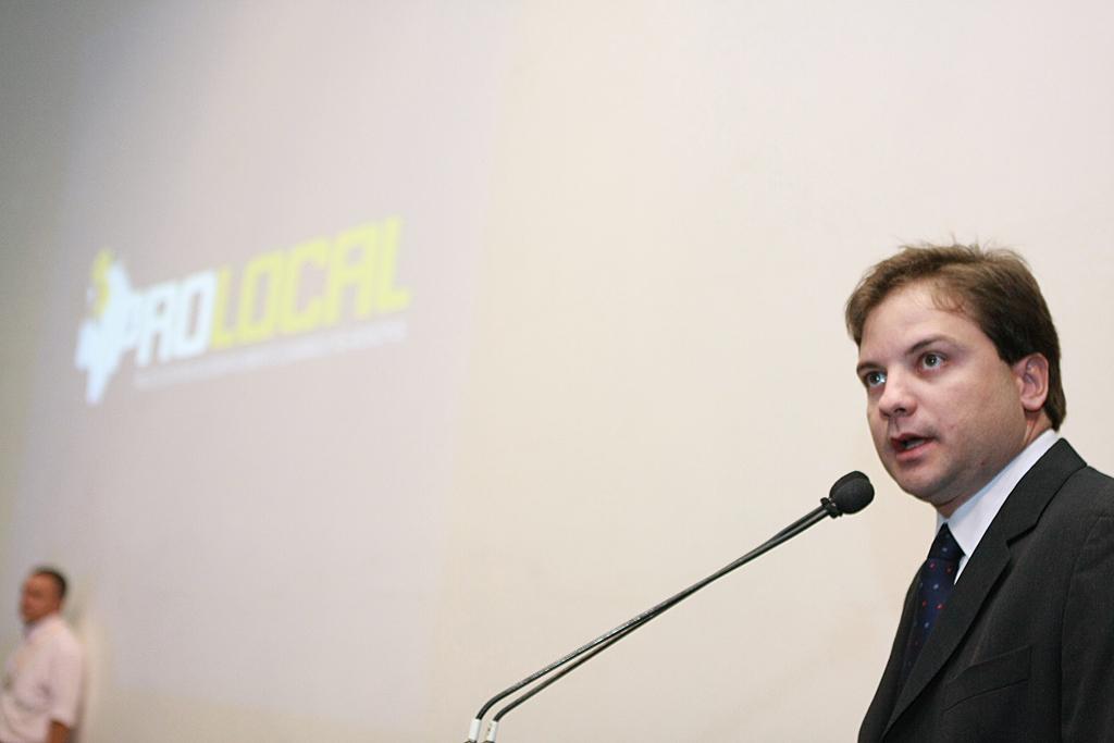 Imagem: Diretor superintendente do Sebrae/MS ocupou a tribuna para solicitar apoio dos deputados em projeto.