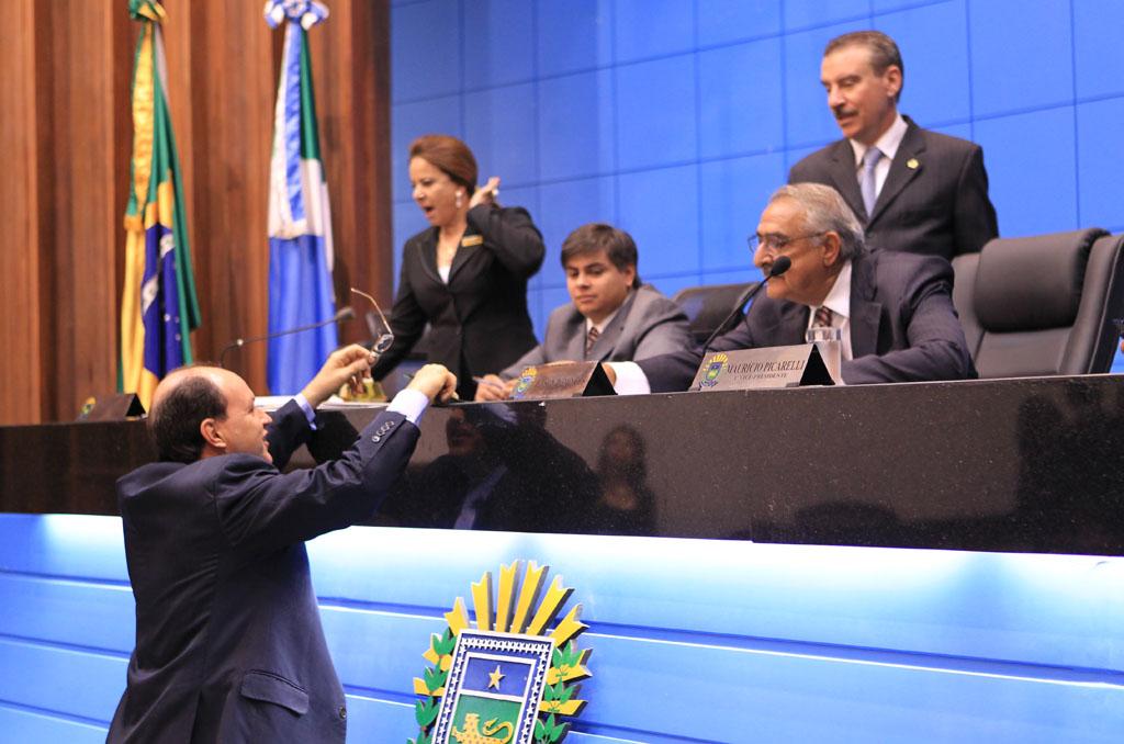 Imagem: Deputados durante sessão ordinária nesta quarta-feira.