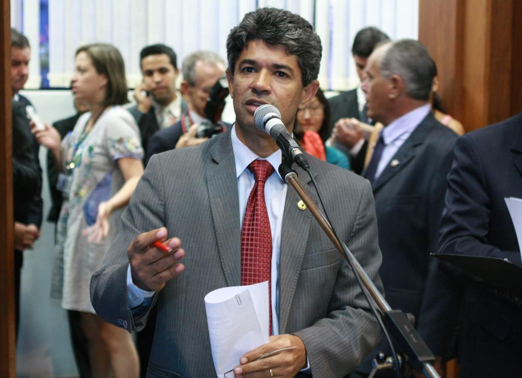 Imagem: Professor Rinaldo foi escolhido pelo segundo ano consecutivo líder da bancada do PSDB.