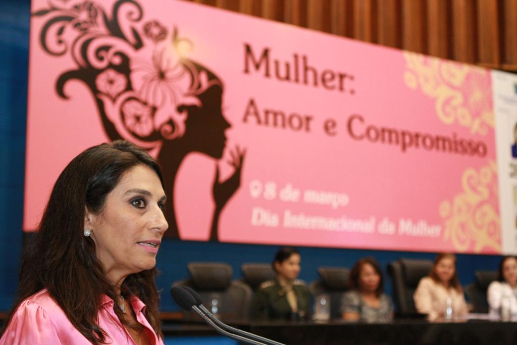 Imagem: Carla Stephanini disse que "nós podemos promover uma sociedade muito mais equilibrada entre homens e mulheres".