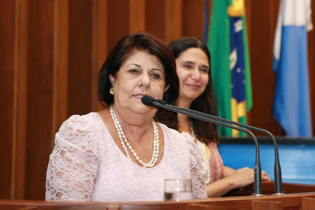 Imagem: Tereza Name lembrou da amiga Celina Jallad na sessão alusiva ao Dia da Mulher.