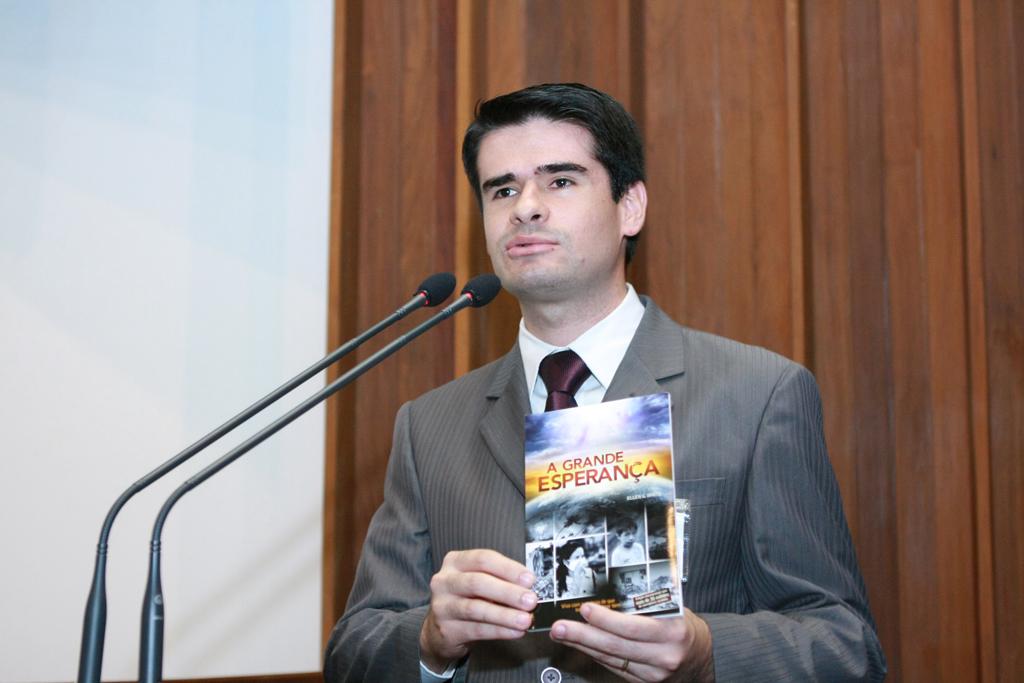 Imagem: Pastor Maikuel da Silva Nunes ocupou a tribuna para falar sobre a inauguração do novo canal.