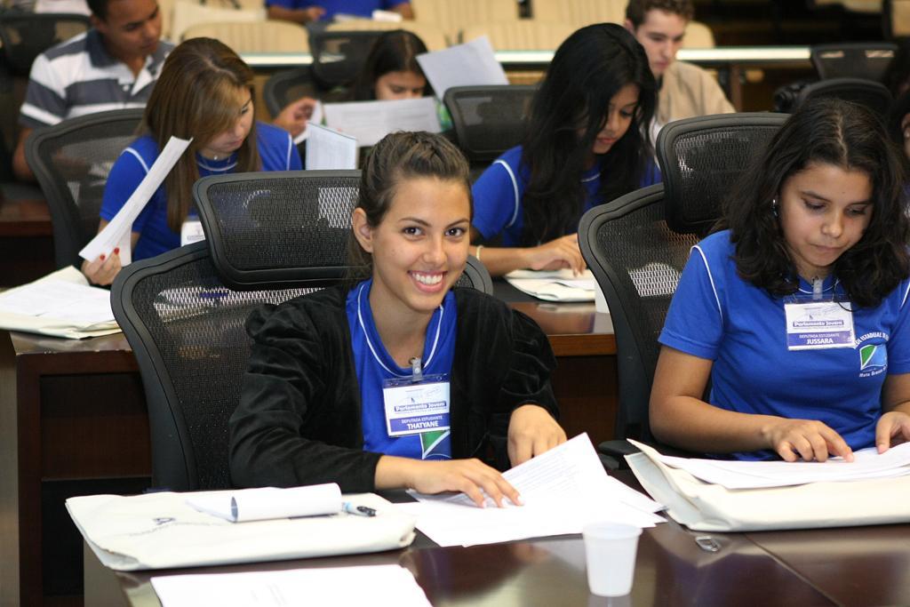 Imagem: Deputada estudante Thatyane Marçal quer contribuir com a educação por meio do Parlamento Jovem.