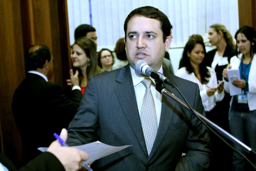 Imagem: Marcio Fernandes é vice-líder do governo na Assembleia.