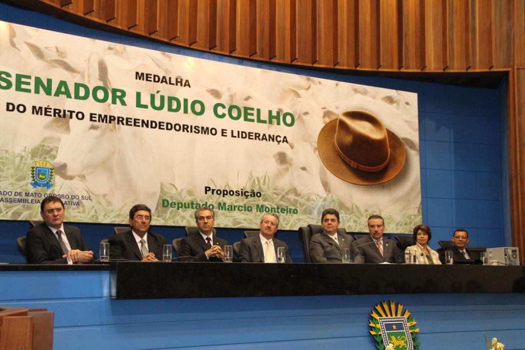 Imagem: Foram 20 homenageados com Medalha que leva o nome do ex-senador Lúdio Coelho.