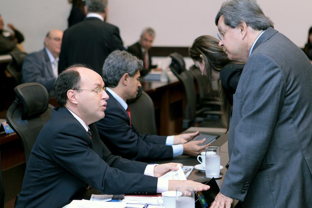 Imagem: Projeto da Lei de Diretrizes Orçamentárias de 2013 chegou nesta terça-feira à AL para análise dos deputados.