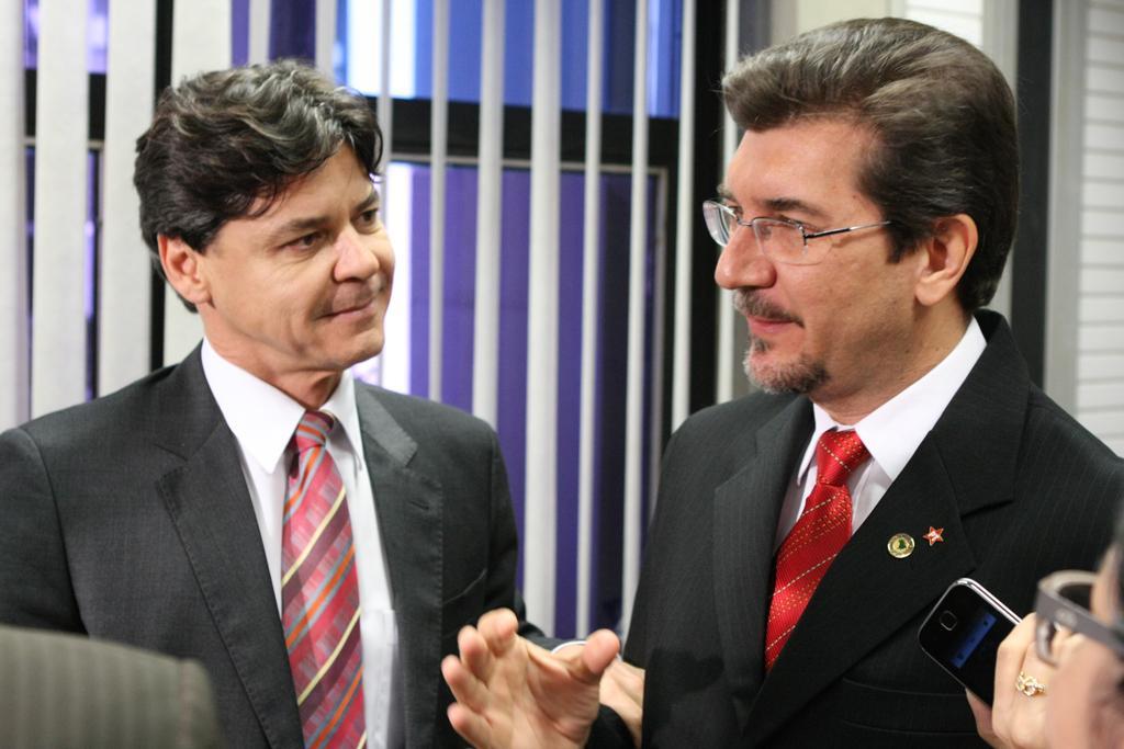 Imagem: A emenda é de autoria do deputado Paulo Duarte com co-autoria do deputado Pedro Kemp.