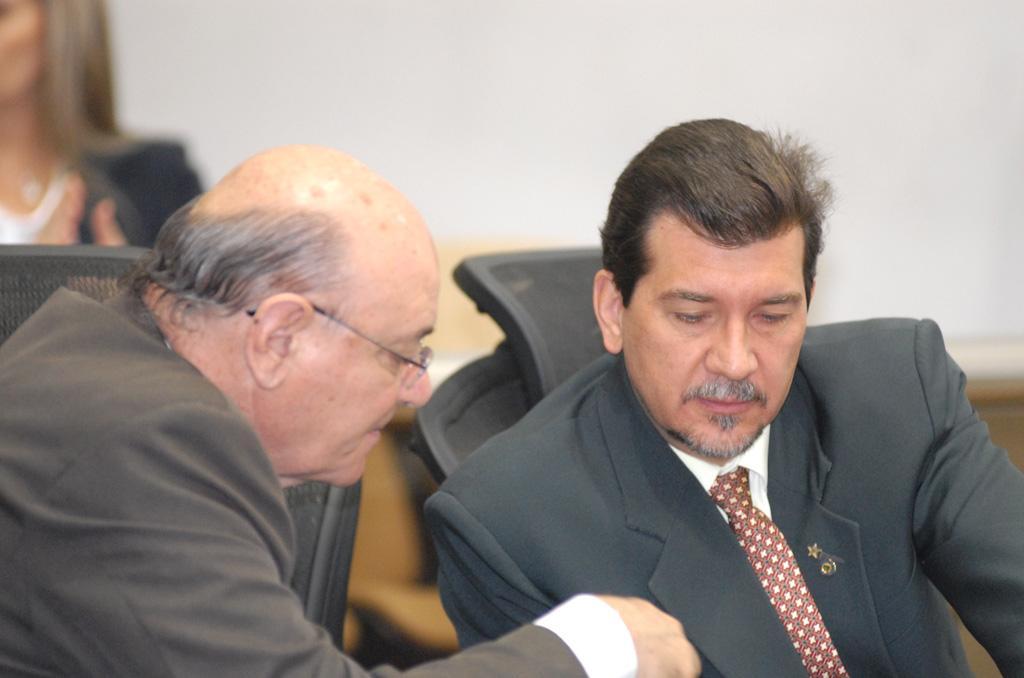 Imagem: Deputados Laerte Tetila e Pedro Kemp, vice-líder e líder do PT, respectivamente.