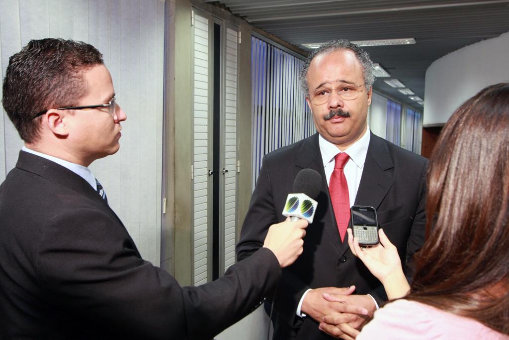 Imagem: Deputado Vicente Cândido afirma que o Brasil precisa ficar à altura da economia que está se construindo.