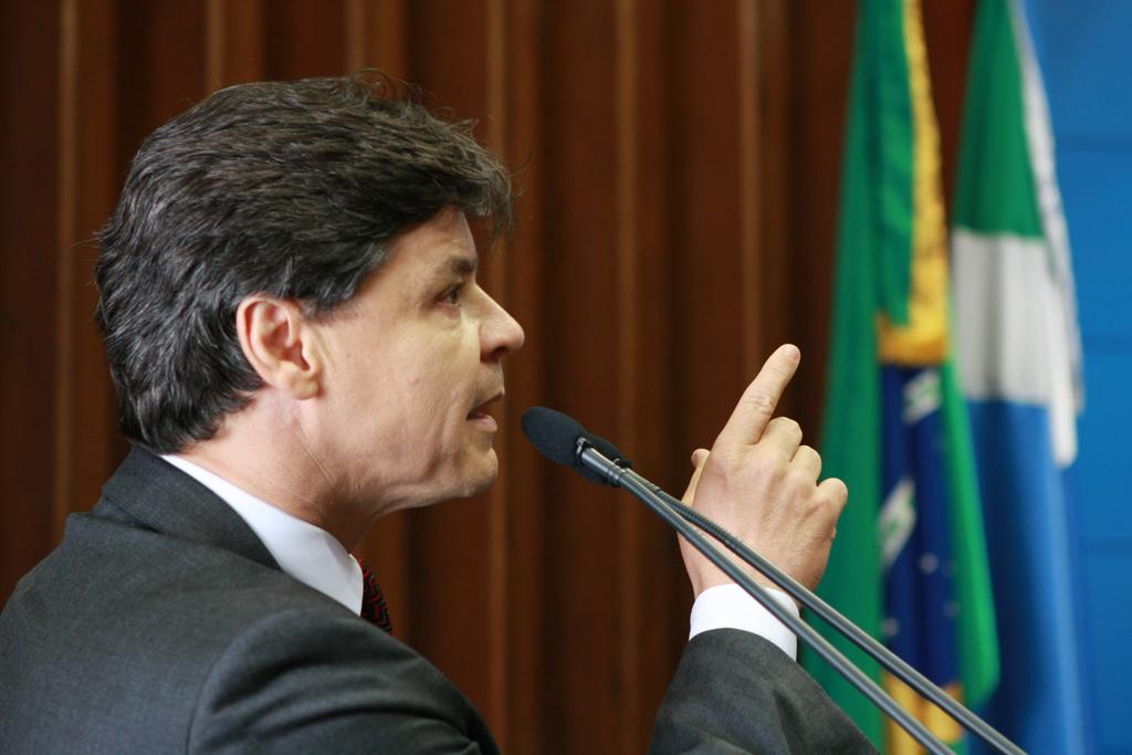 Imagem: Duarte agradeceu os deputados e também os servidores durante pronunciamento sobre vitória em Corumbá.