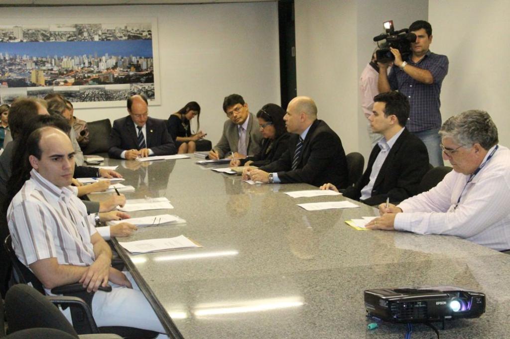 Imagem: Reunião aconteceu na sala da Presidência, na Assembleia Legislativa.