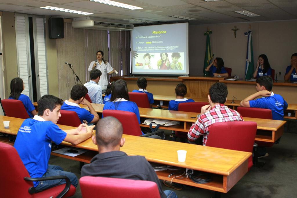 Imagem: Palestras ministradas nesta segunda-feira ensinaram os deputados estudantes a ter hábitos saudáveis.