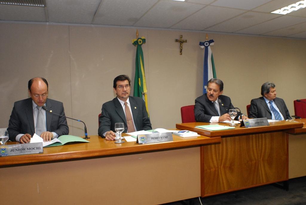 Imagem: Comissão aprovou ainda projeto que prevê multa por atraso nas baixas do gravame de veículos e motos.