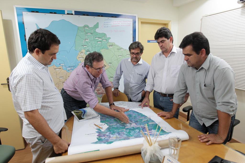 Imagem: Marcio Fernandes acompanha prefeitos na busca de recursos federais