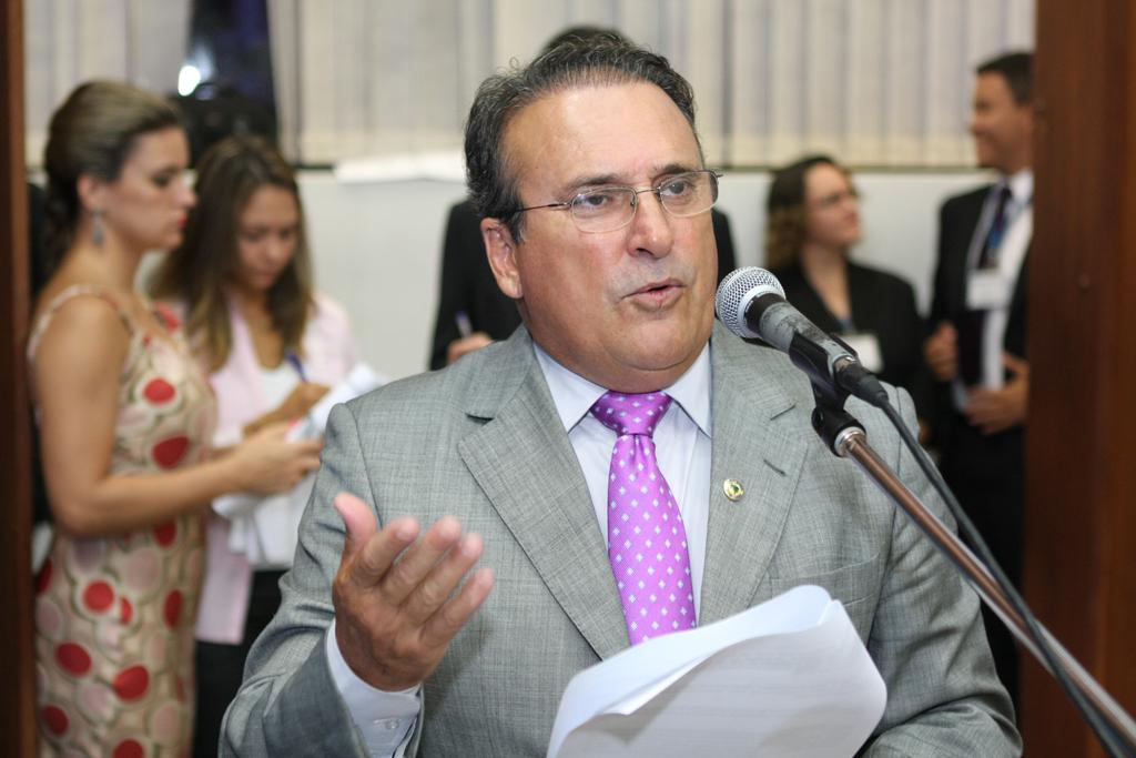 Imagem: Deputado está preocupado com população, que sofre por conta da falta de atendimento.