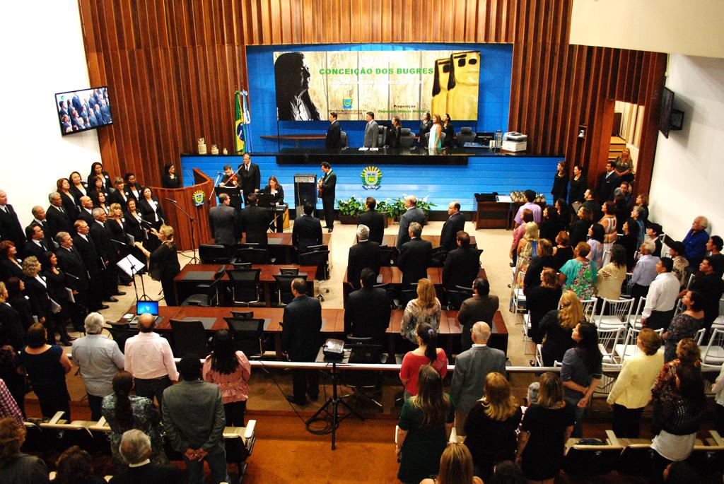 Imagem: Sessão solene em homenagem a artesãos aconteceu no plenário Júlio Maia.