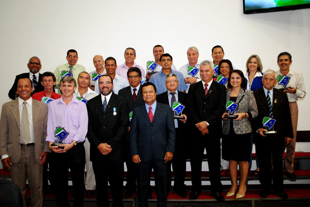 Imagem: Funcionários dos Correios sào homenageados na Assembleia.