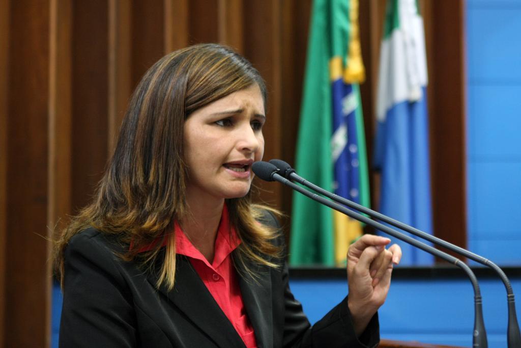 Imagem: Servidora pública Dora Albuquerque Rodrigues, do TJ/MS, voltou a pedir apoio para a Assembleia Legislativa.