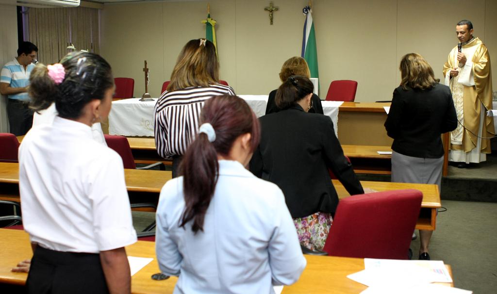 Imagem: Sessão do mês de maio, que homenageou mães, foi realizada no plenarinho.