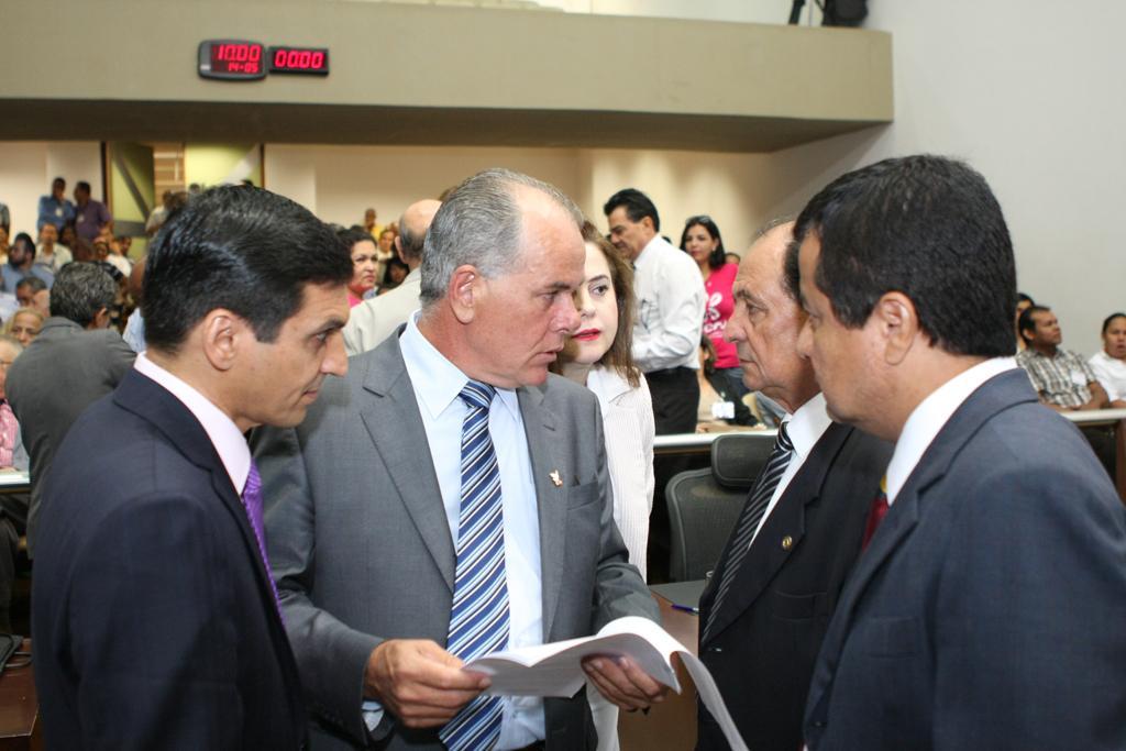 Imagem: Deputados receberam dois projetos de autoria do Judiciário para análise.