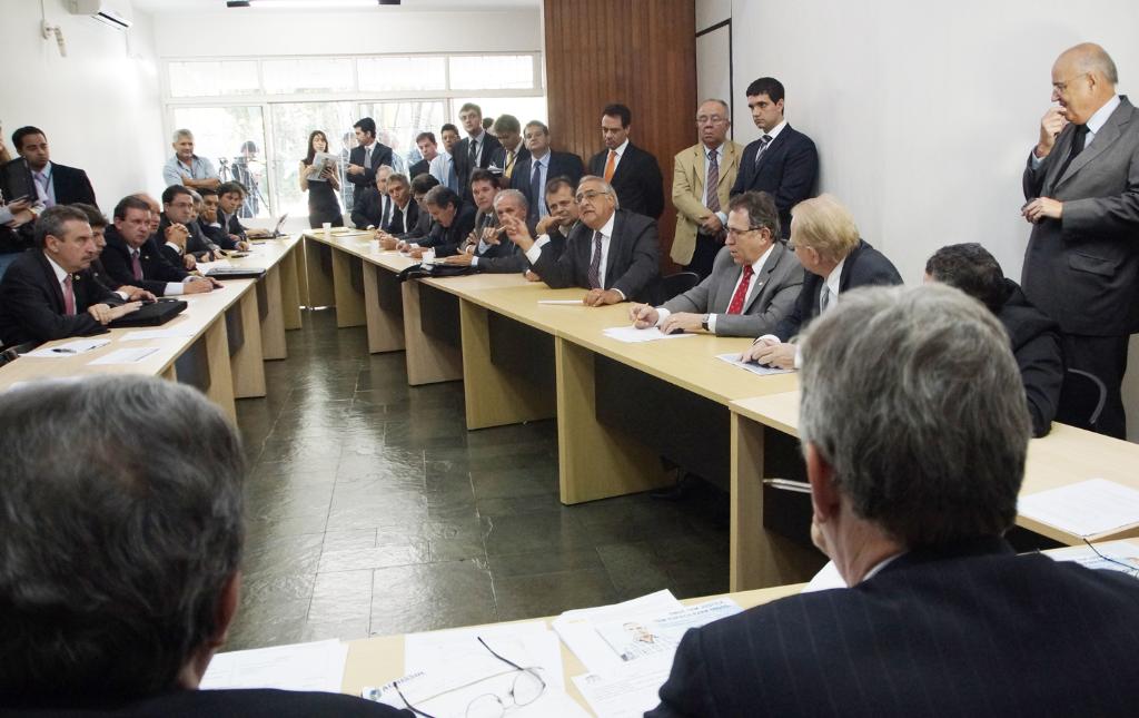 Imagem: Deputados tiveram a oportunidade de debater a questão com a Frente Parlamentar da Agropecuária.