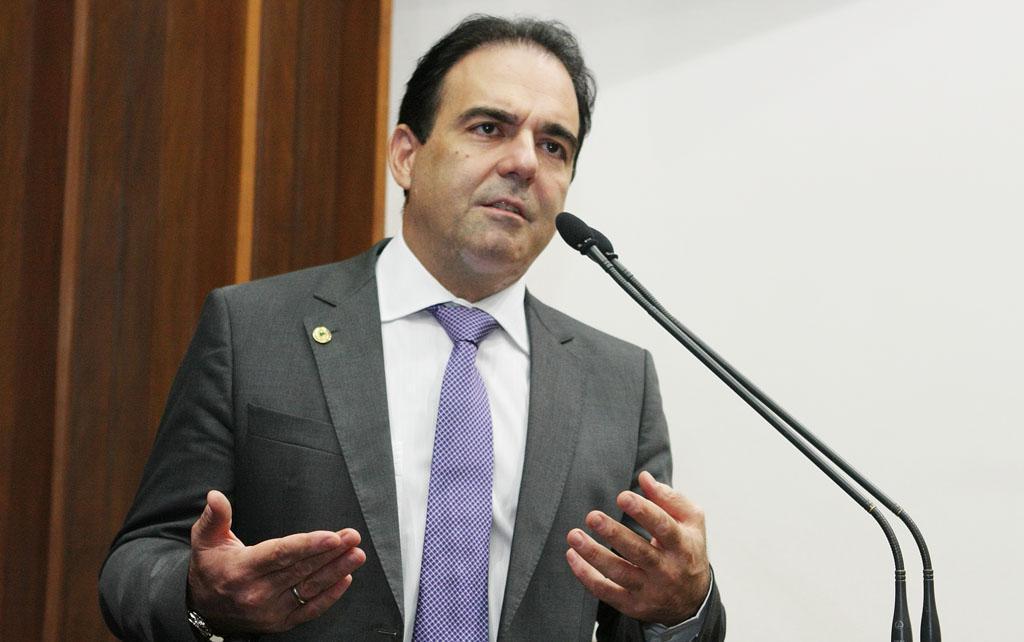 Imagem: Projeto do deputado Felipe Orro homenageia administradora reconhecida como "Profetisa do Gerenciamento".