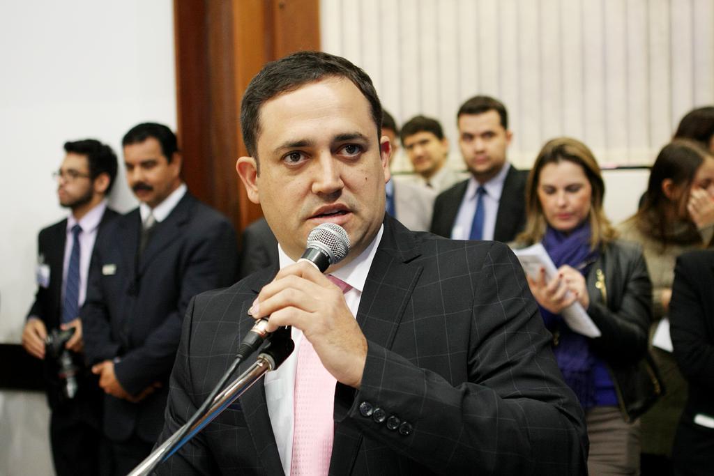 Imagem: Deputado explica que região do Pantanal e consequentemente os animais costumam sofrer muito por conta da seca.