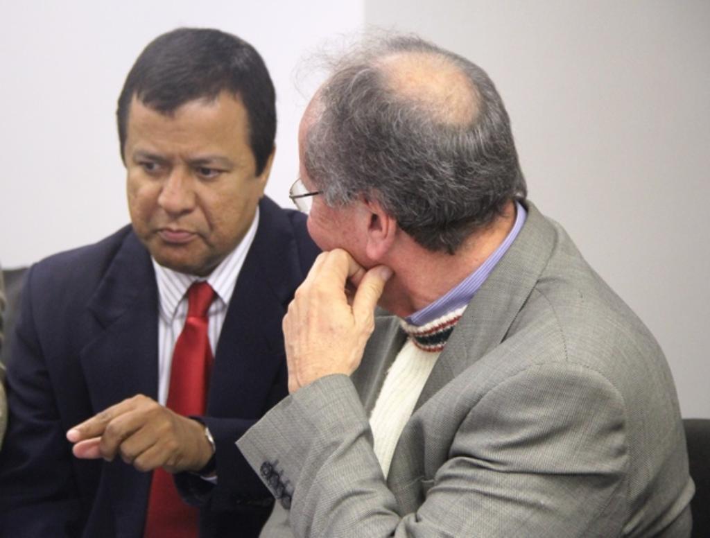 Imagem: Deputado Amarildo Cruz durante reunião com Superintendente do Incra-MS