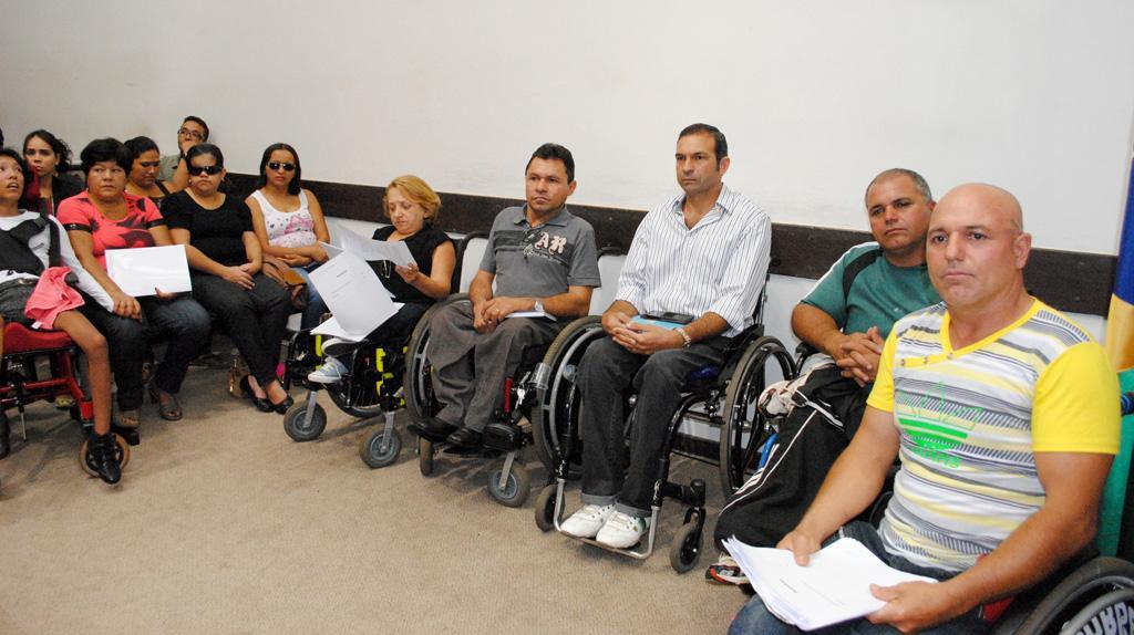 Imagem: Audiência pública reuniu pessoas com deficiência para debater criação do Estatuto que vai beneficiá-las.