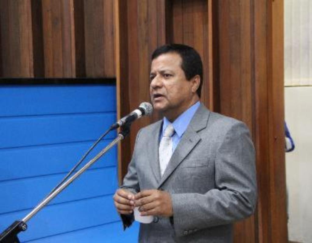 Imagem: Deputado Amarildo Cruz durante sessão ordinária da AL.