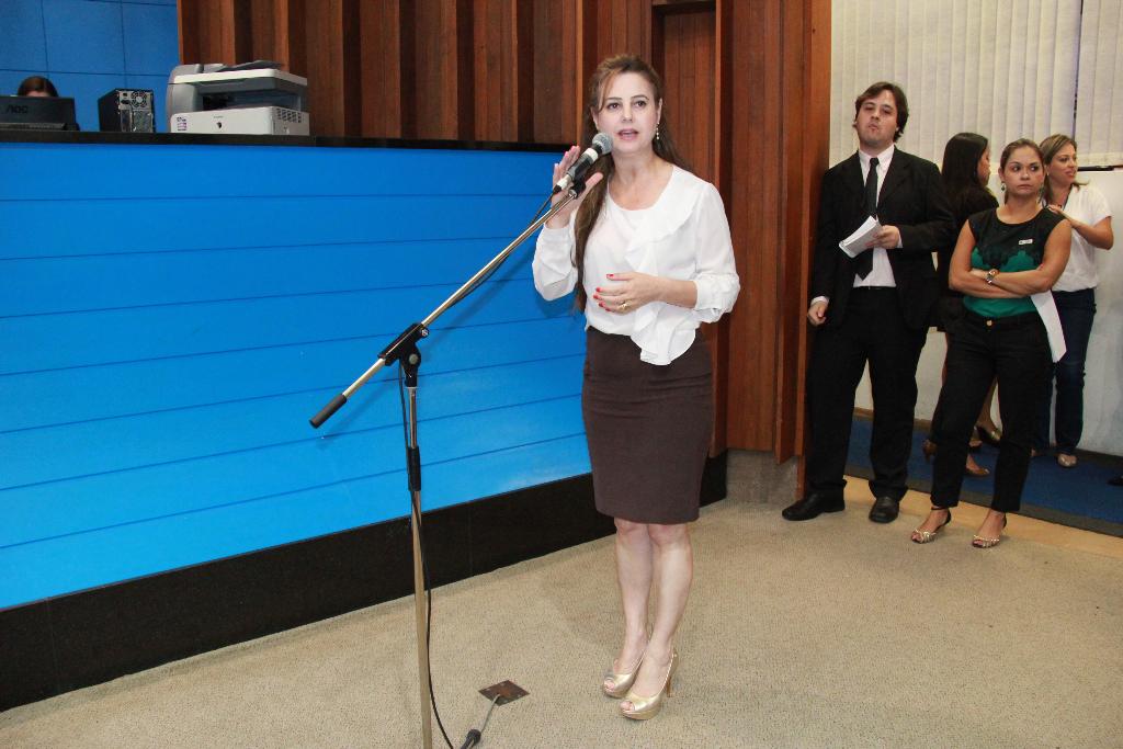 Imagem: Mara Caseiro destaca atuação da Assembleia no projeto Parlamento Jovem