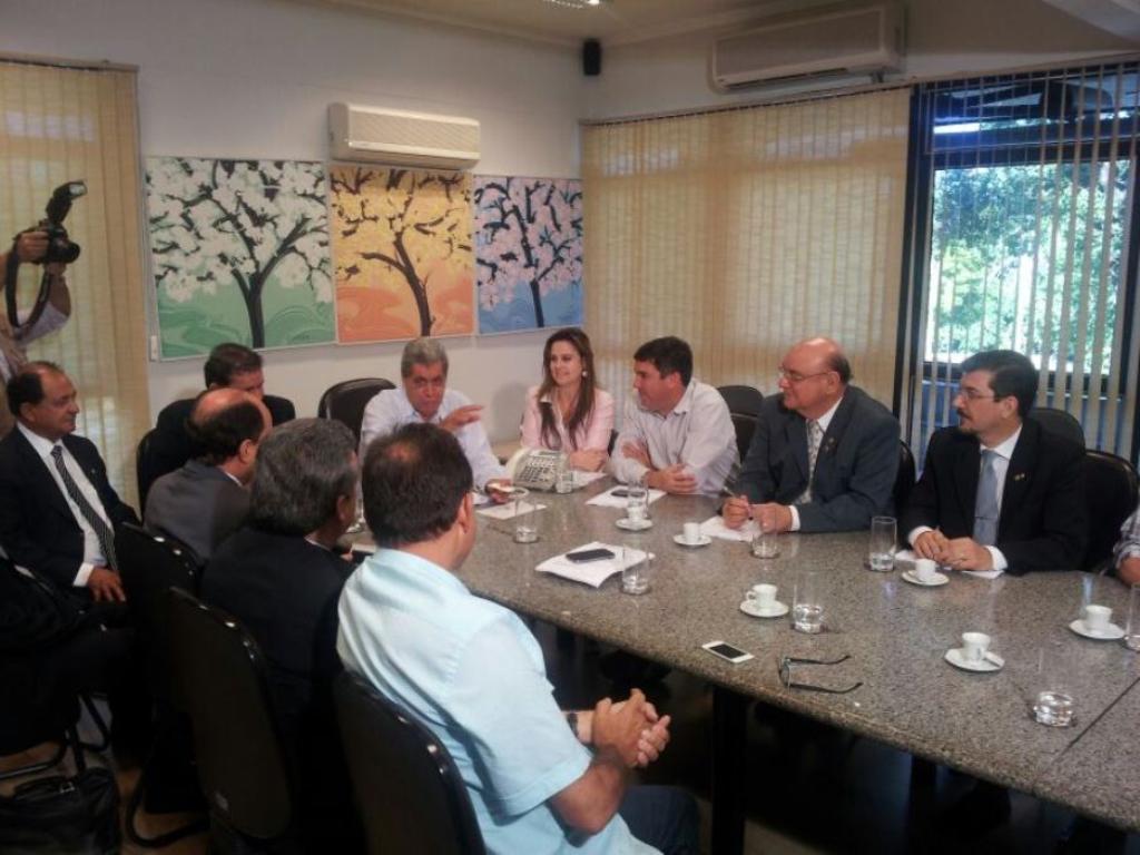 Imagem: Reunião entre deputados e o governador André Puccinelli, para discutir documento, foi realizada ontem.